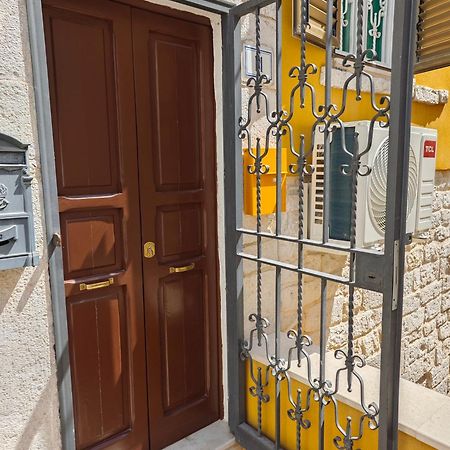 Apartamento Dolce Terra Mia Trani Exterior foto